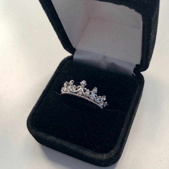 Silver Crown Ring - Picture 3 of 8